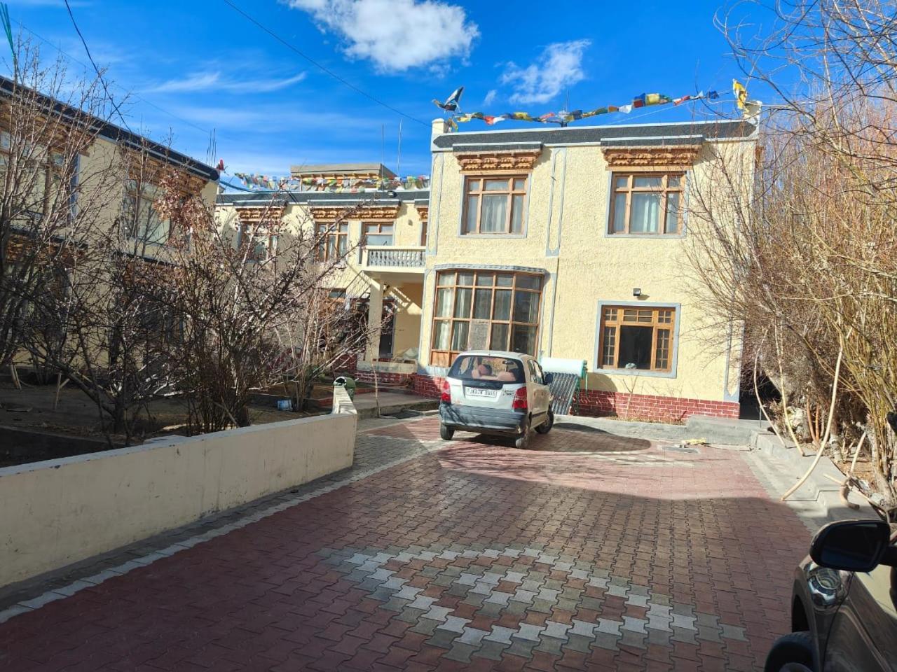 Hotel Lonchay Residency Leh Ngoại thất bức ảnh